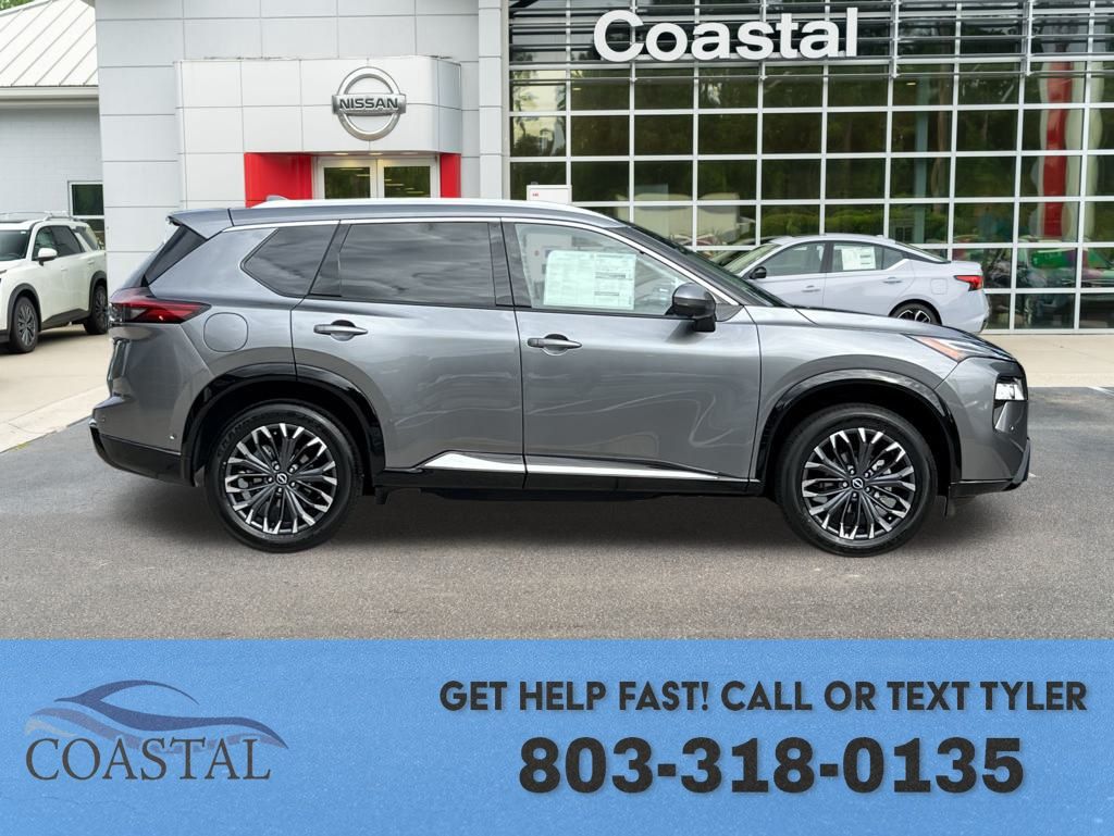 2026 Nissan Rogue Platinum photo 2