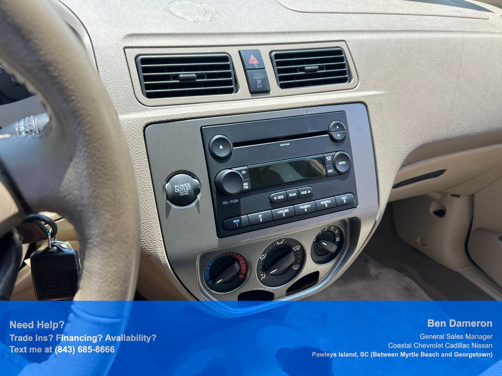 2006 Ford Focus ZXW SE - Photo 24