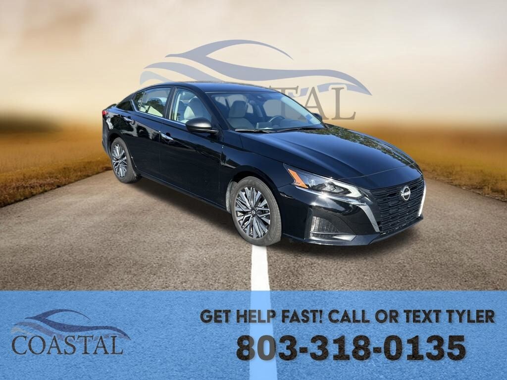 Used 2025 Nissan Altima SV Sedan