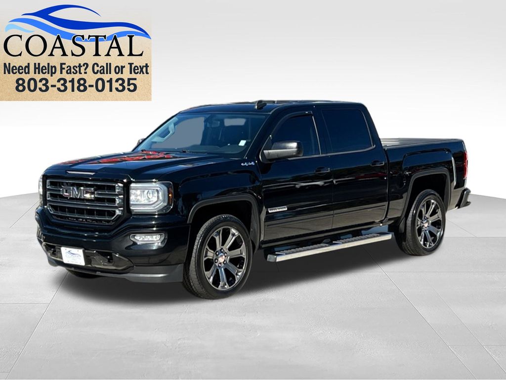 2017 GMC Sierra 4WD Crew Cab Short Box SLE's photo