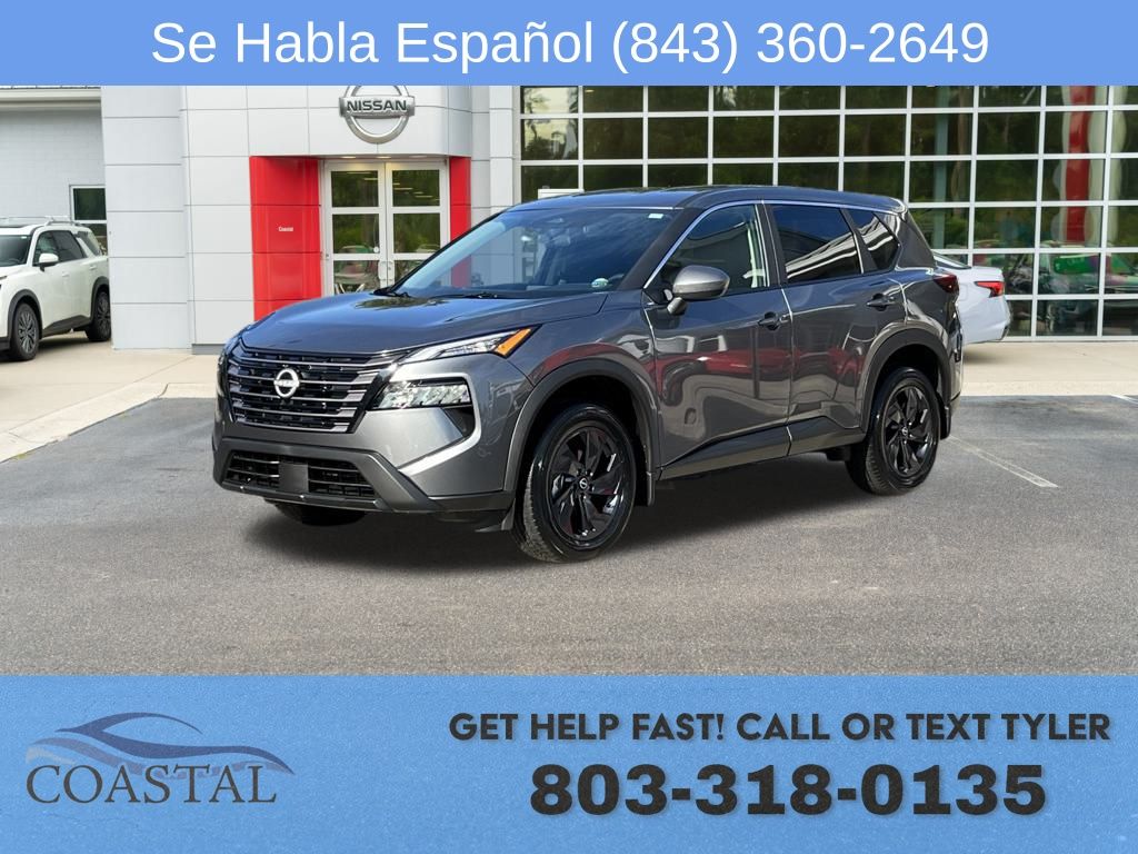 2026 Nissan Rogue SV's photo