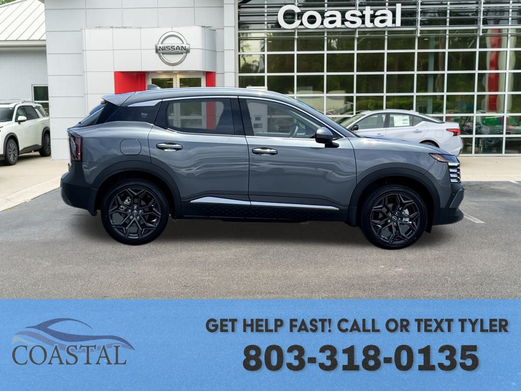 2025 Nissan Kicks SR photo 4