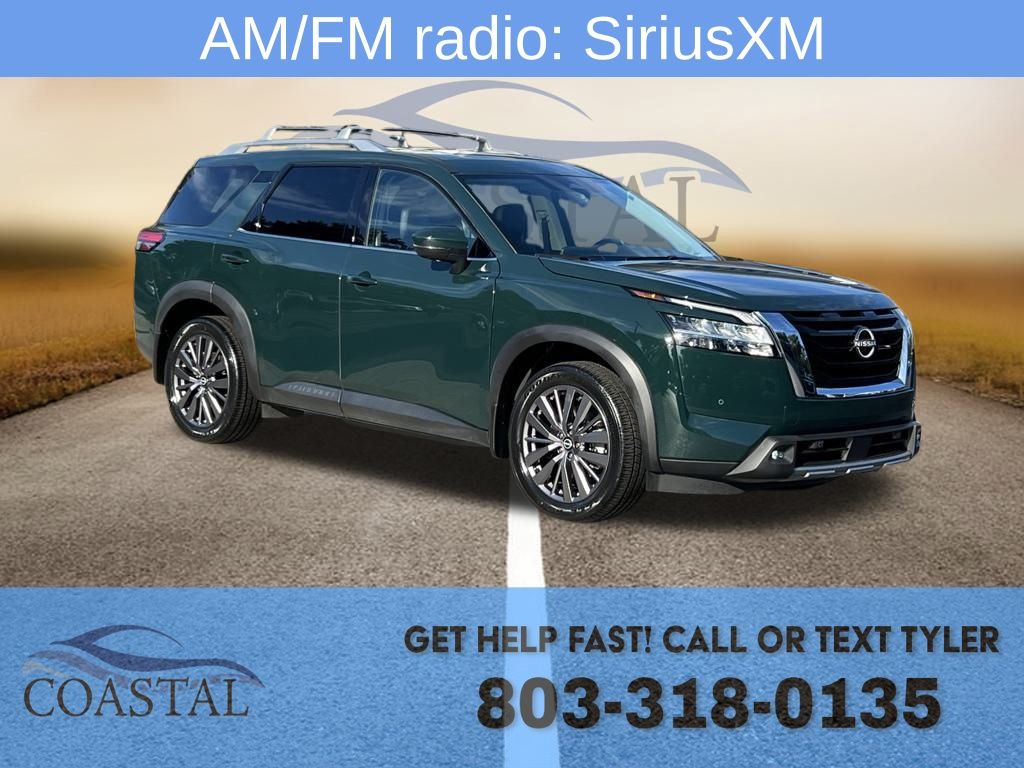 2024 Nissan Pathfinder SL photo 3