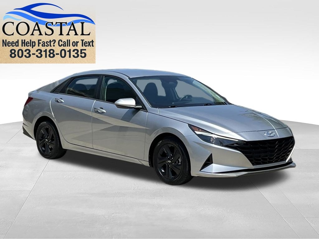 Used 2023 Hyundai Elantra SEL Sedan