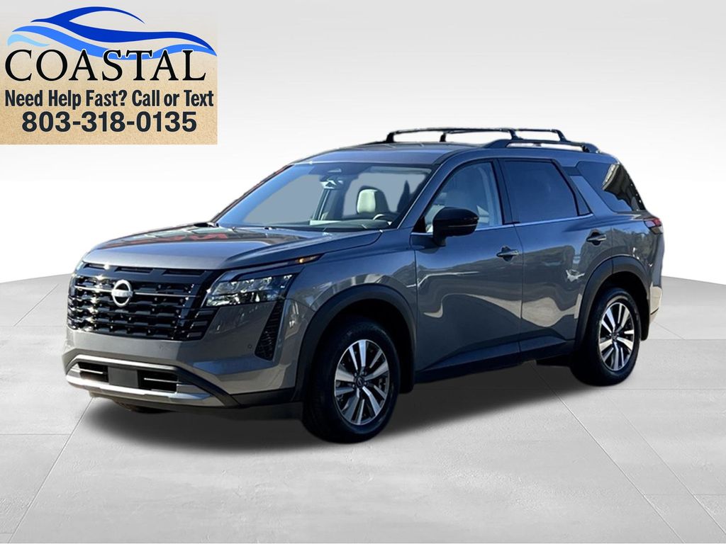 2026 Nissan Pathfinder SL 2WD's photo