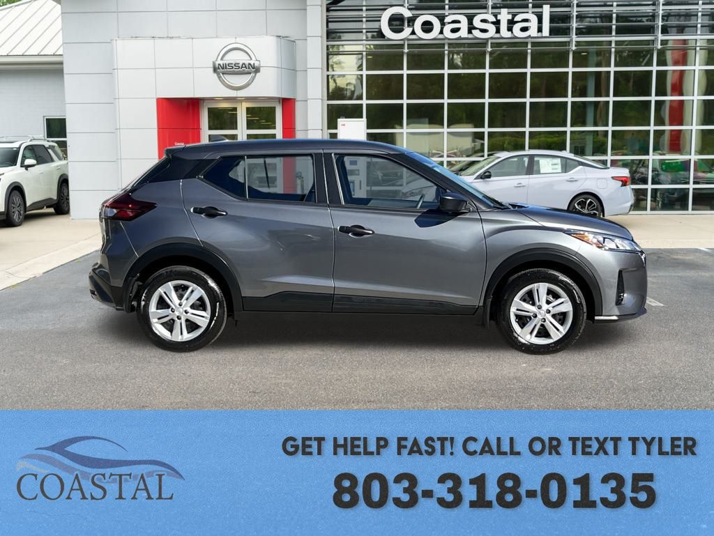2025 Nissan Kicks Play S photo 4