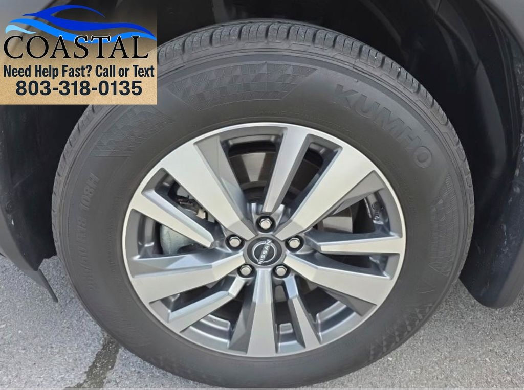 Used 2025 Nissan Pathfinder SL SUV