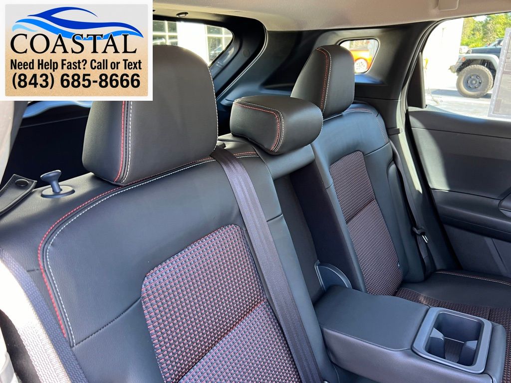 2026 Nissan KICKS SR - Photo 20