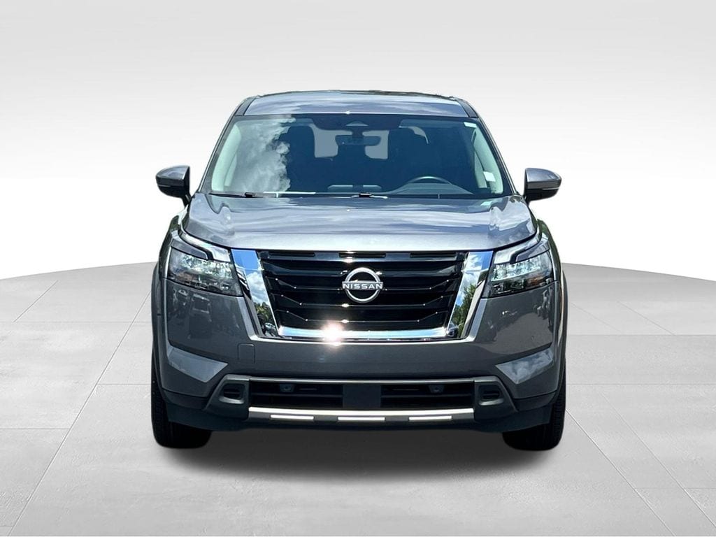 Used 2025 Nissan Pathfinder SL SUV