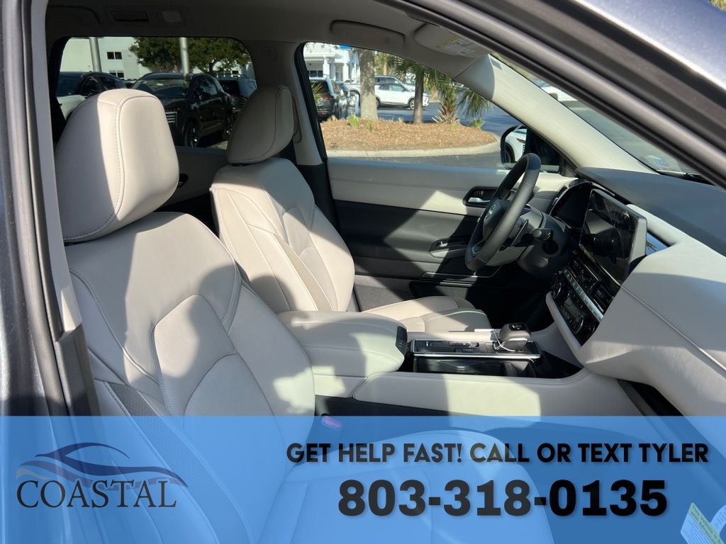 2026 Nissan Pathfinder SL SUV