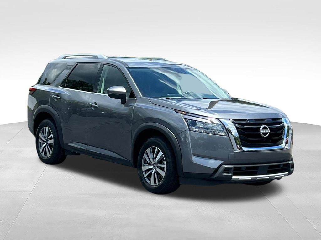 Used 2025 Nissan Pathfinder SL SUV