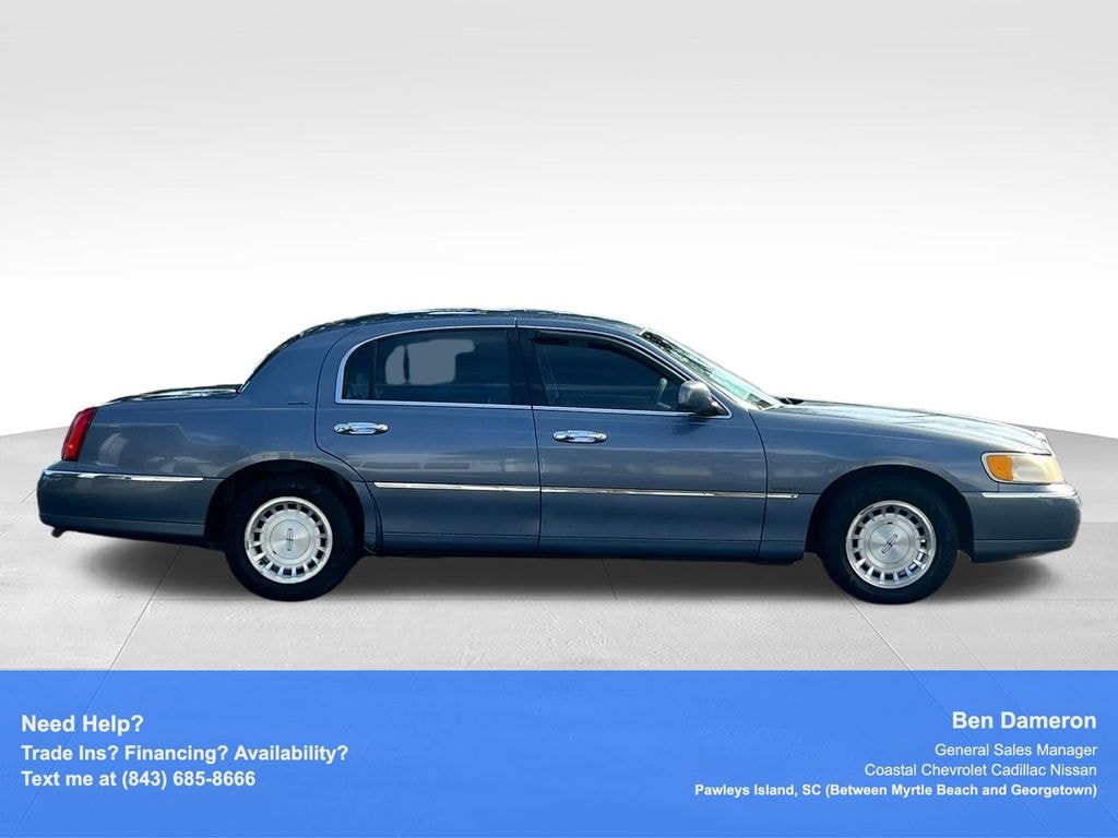 Used 1999 Lincoln Town Car Executive Sedan