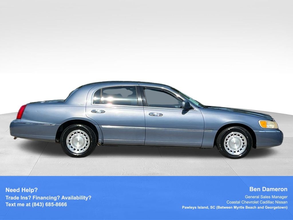 Used 1999 Lincoln Town Car Executive Sedan