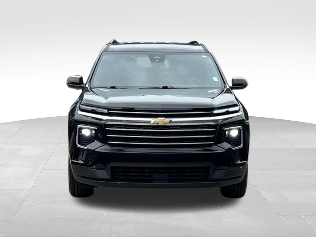 Used 2025 Chevrolet Traverse LT SUV