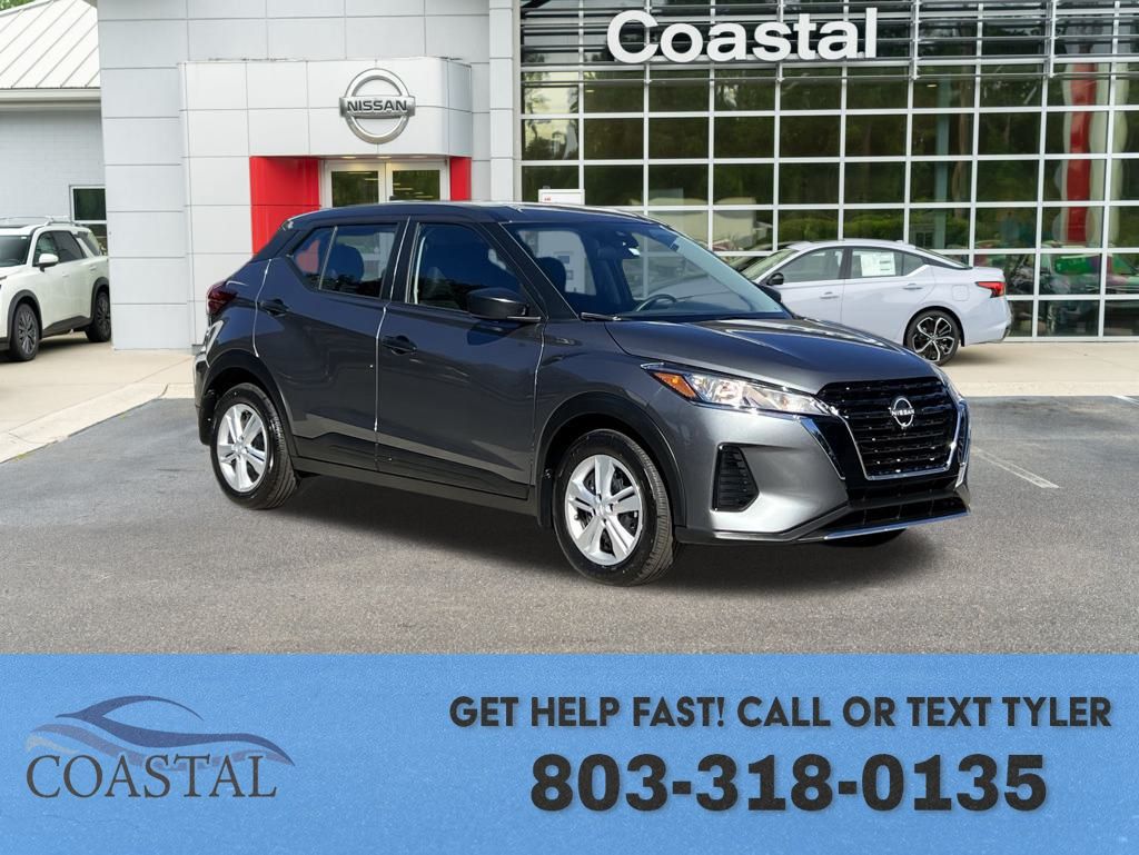 2025 Nissan Kicks Play S photo 3
