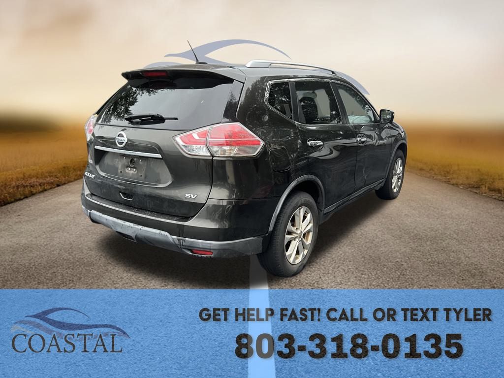 2015 Nissan Rogue SV photo 3