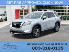 2025 Nissan Pathfinder SL SUV