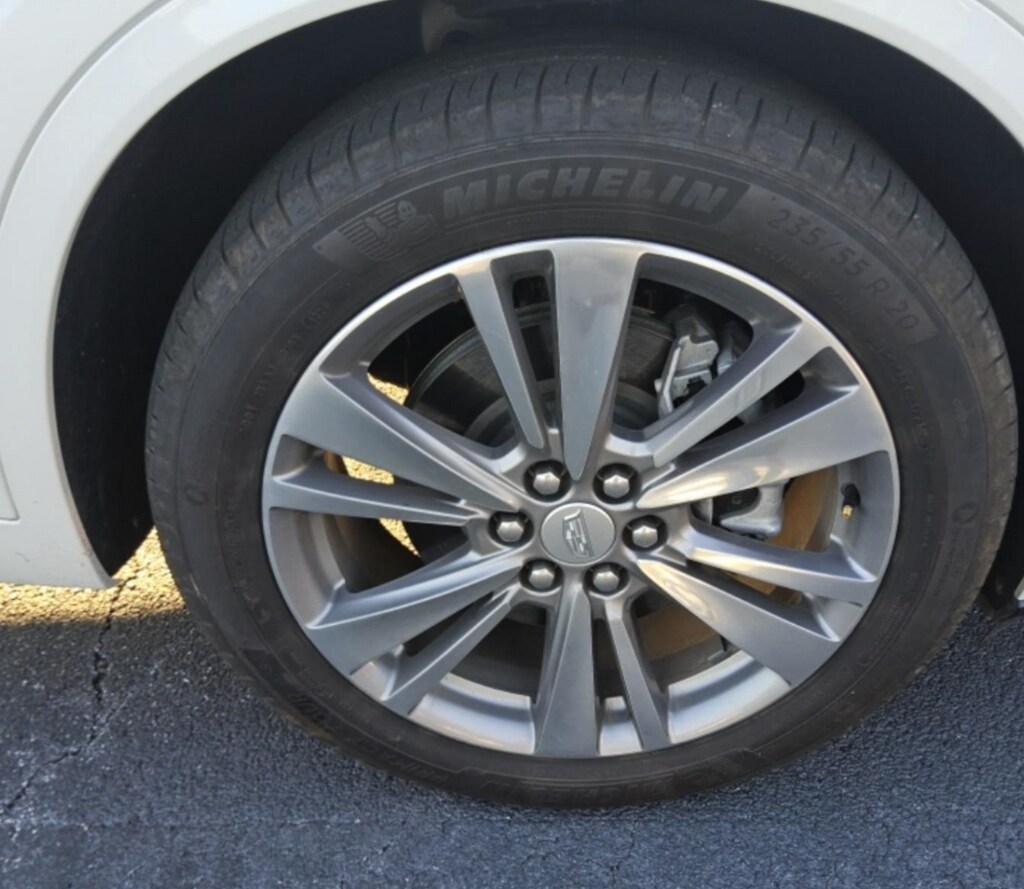 2025 Cadillac XT6 Premium Luxury photo 4