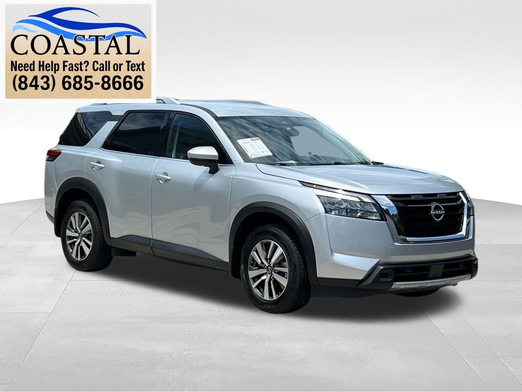 Certified 2025 Nissan Pathfinder SL SUV