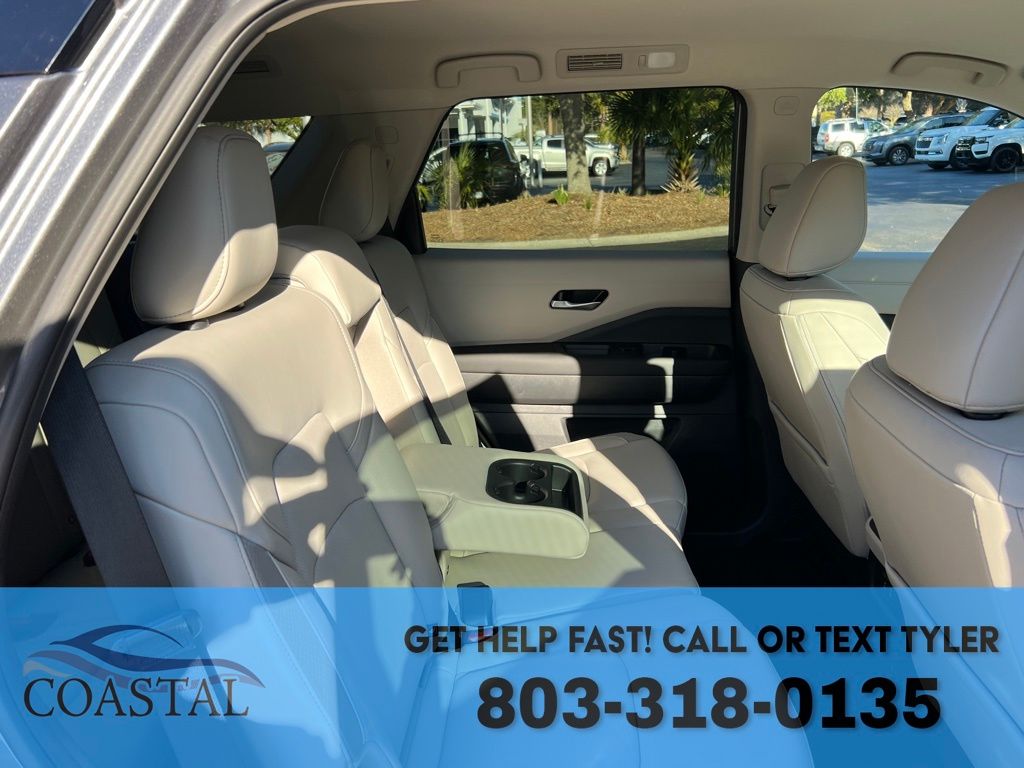 2026 Nissan Pathfinder SL SUV