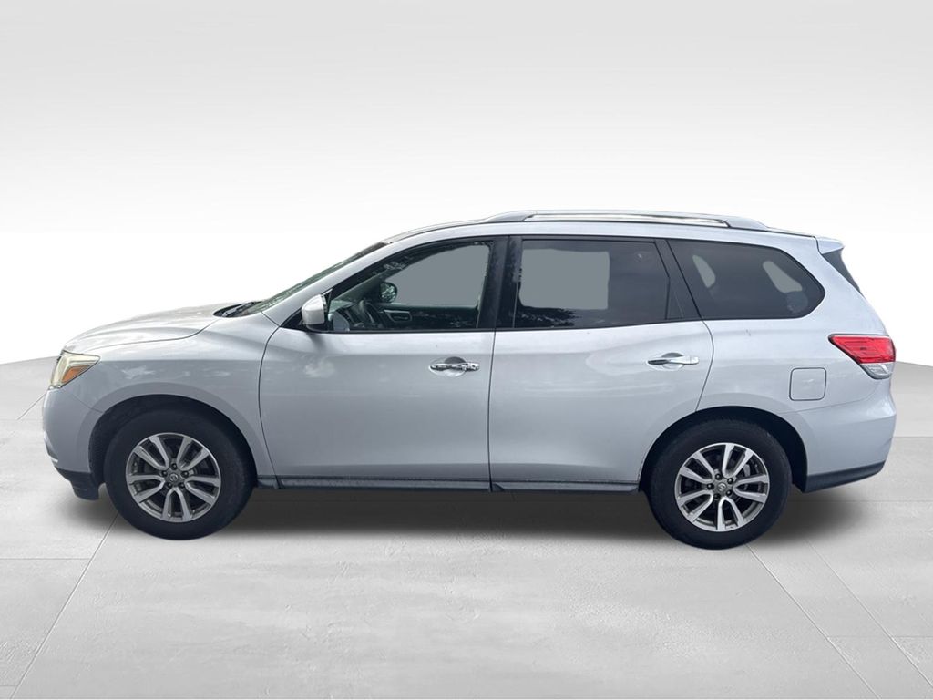 Used 2014 Nissan Pathfinder SV SUV