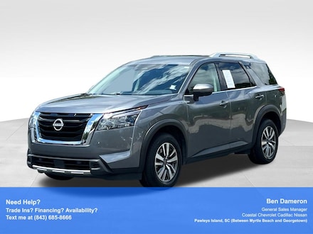 2025 Nissan Pathfinder SL SUV