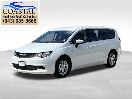 2023 Chrysler Voyager LX Van Passenger Van