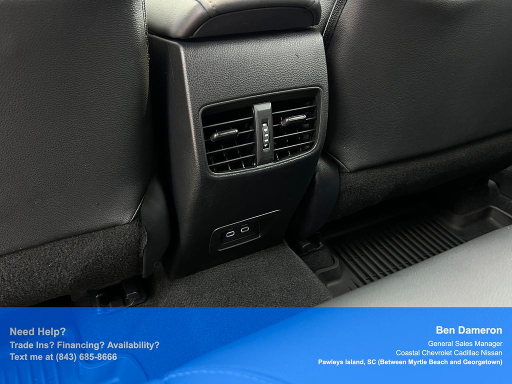2023 Toyota Corolla Cross XLE - Photo 17