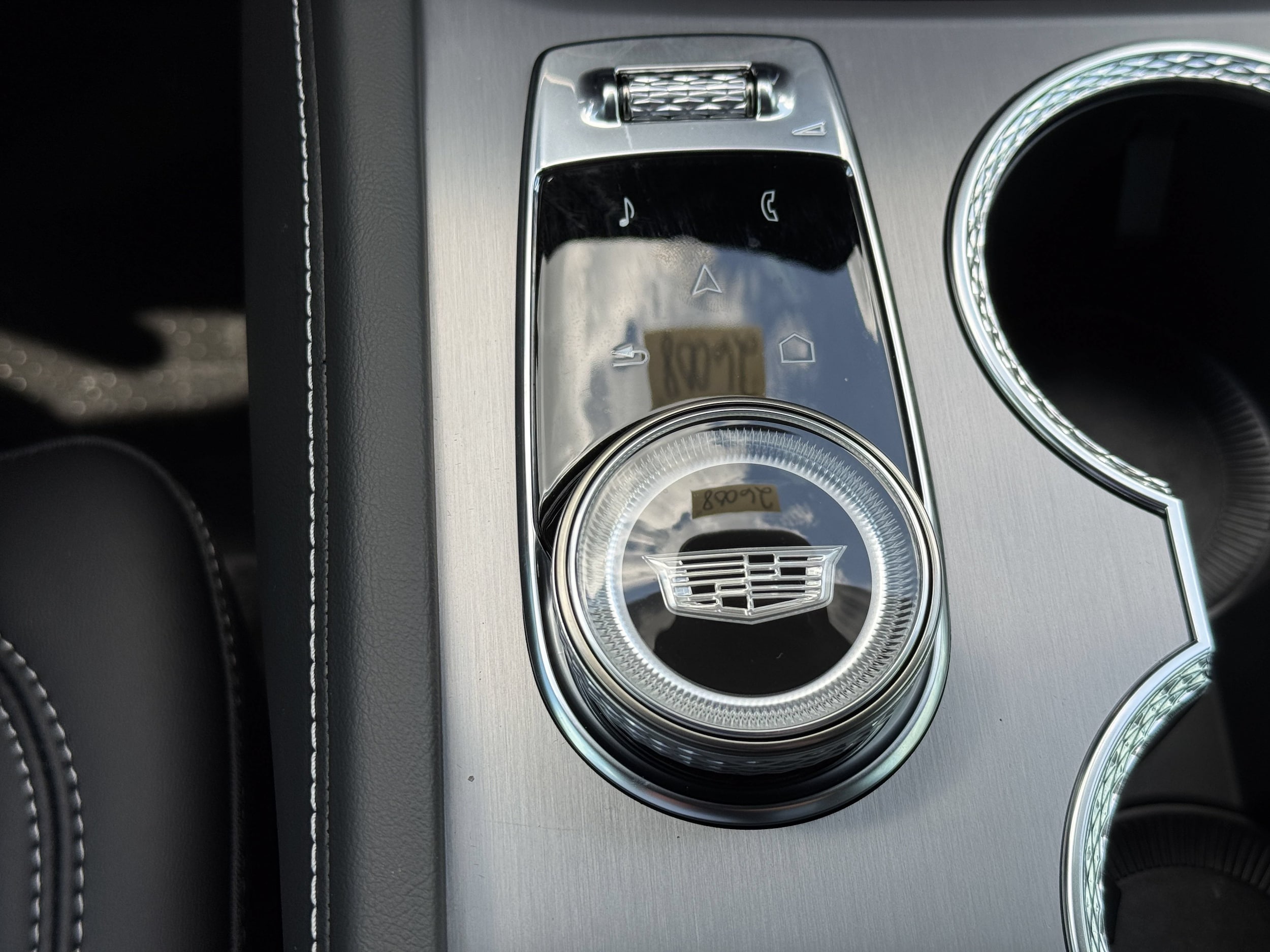 2026 Cadillac VISTIQ Luxury - Photo 28