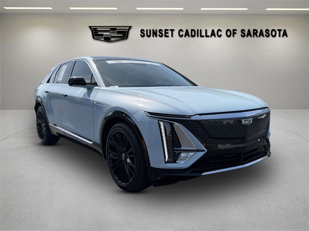 2024 Cadillac Lyriq Luxury 3 AWD's photo