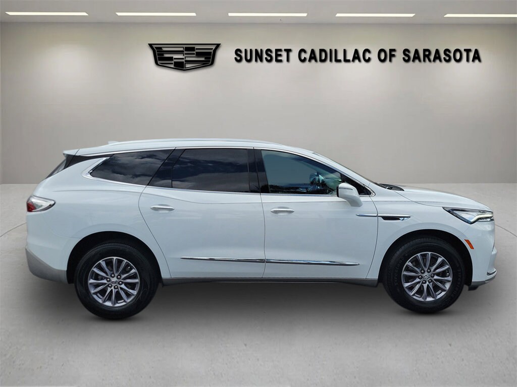 Used 2024 Buick Enclave Essence SUV
