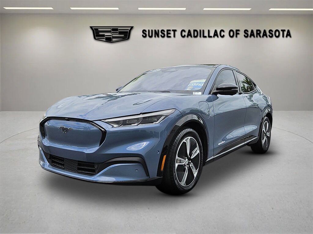 2023 Ford Mustang Mach-E Premium photo 3
