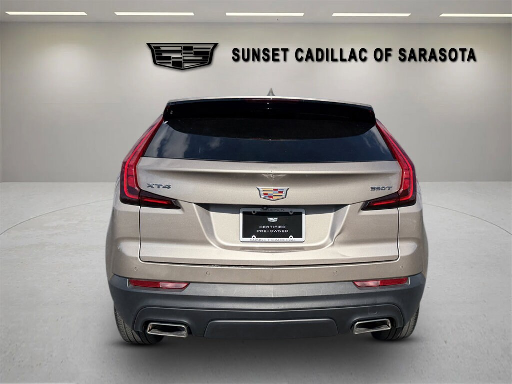 2023 Cadillac XT4 Luxury photo 4