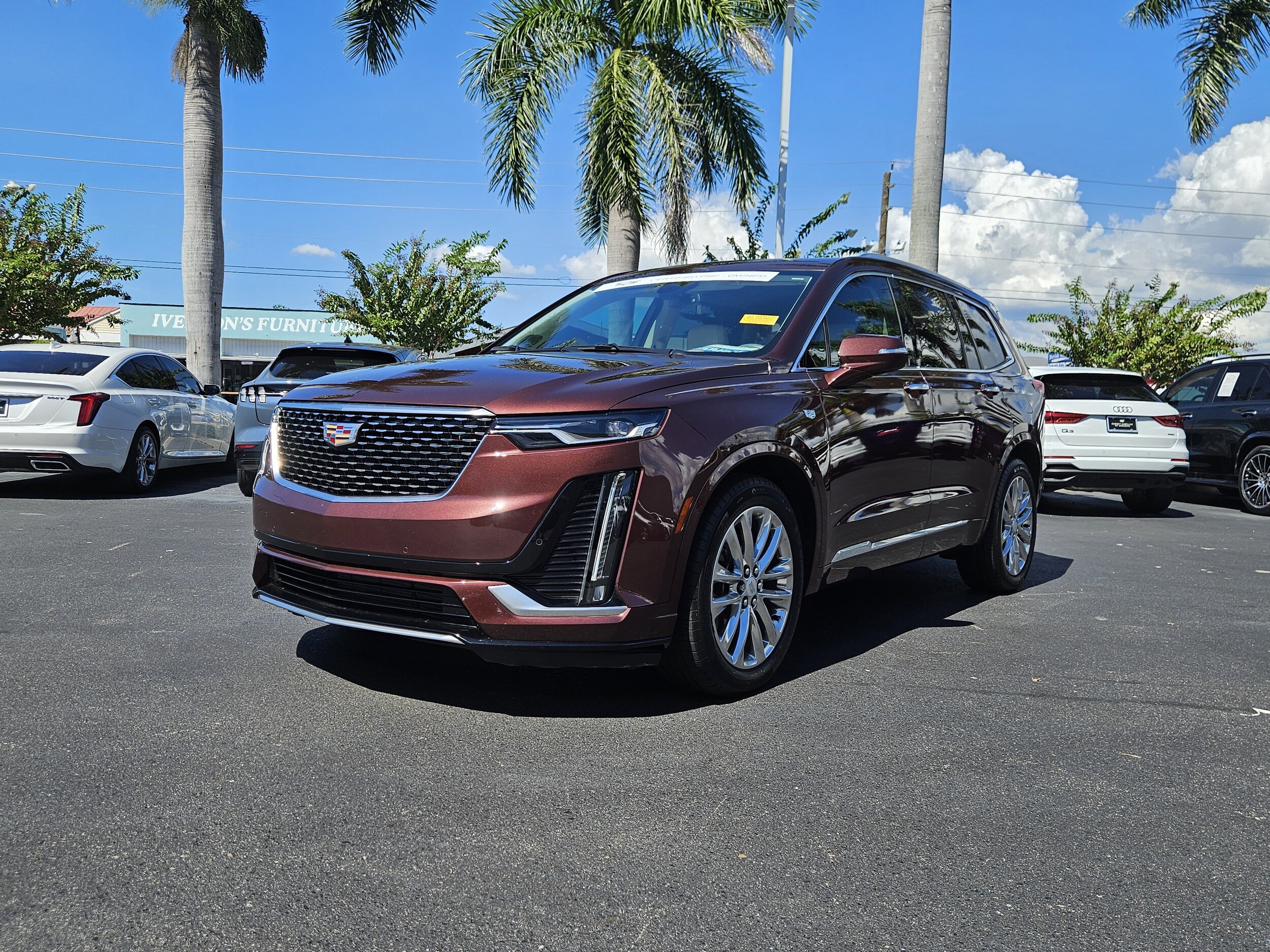 2023 Cadillac XT6 Premium Luxury photo 2