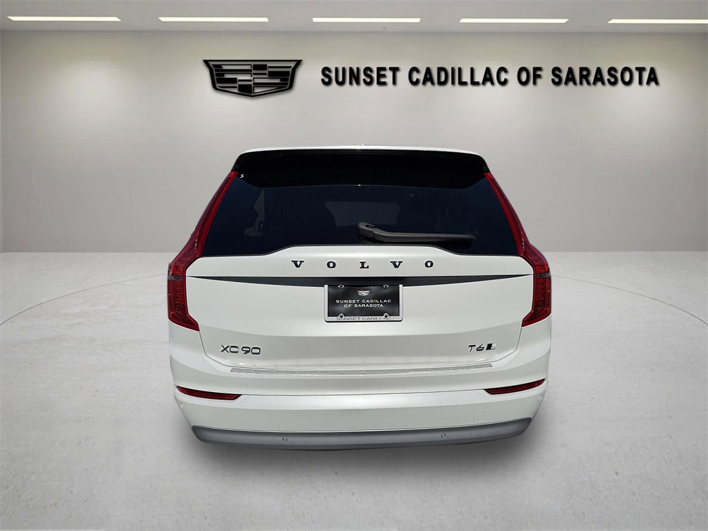 Used 2022 Volvo XC90 Momentum