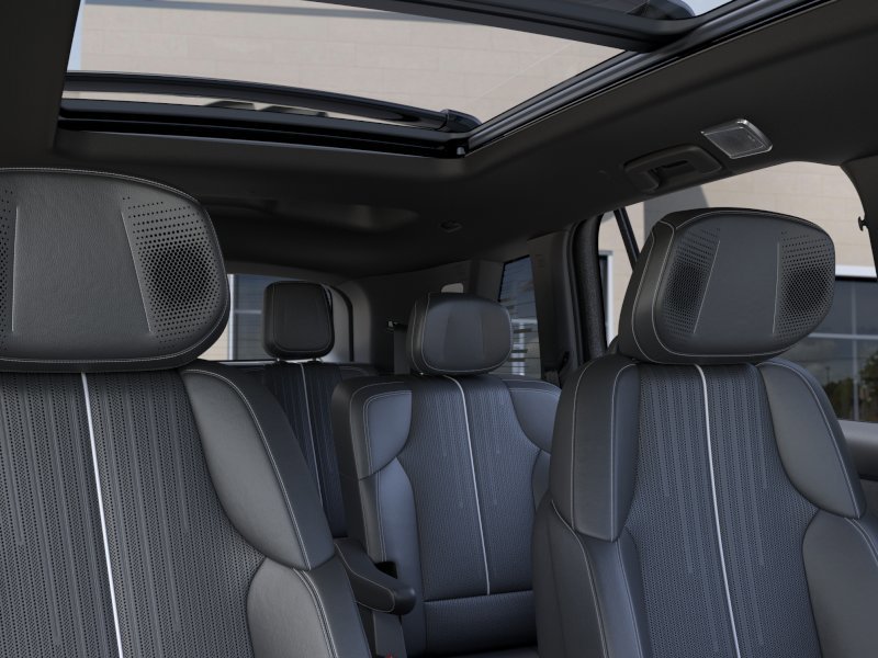 2026 Cadillac VISTIQ Luxury - Photo 24