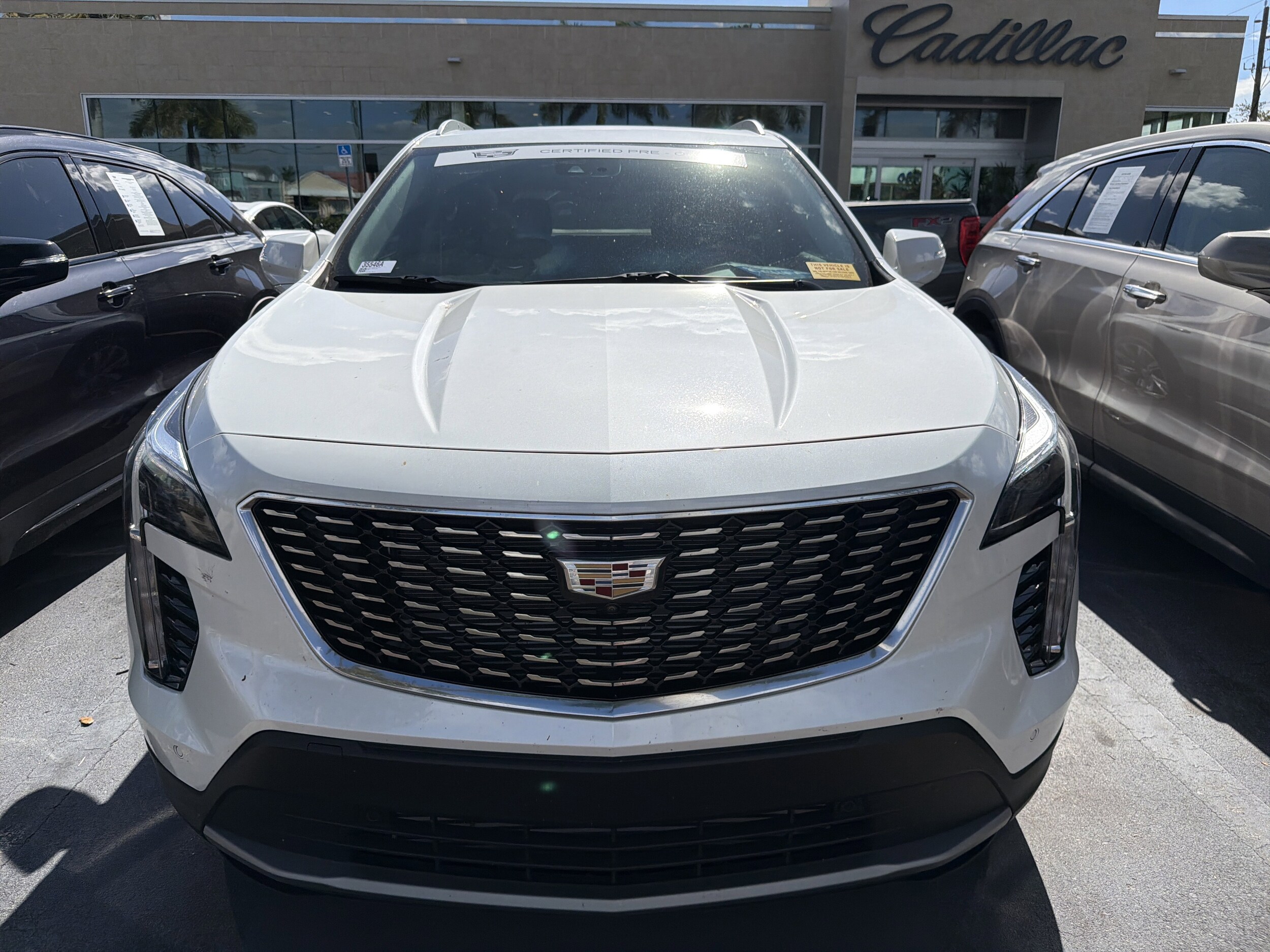 2023 Cadillac XT4 Premium Luxury photo 2