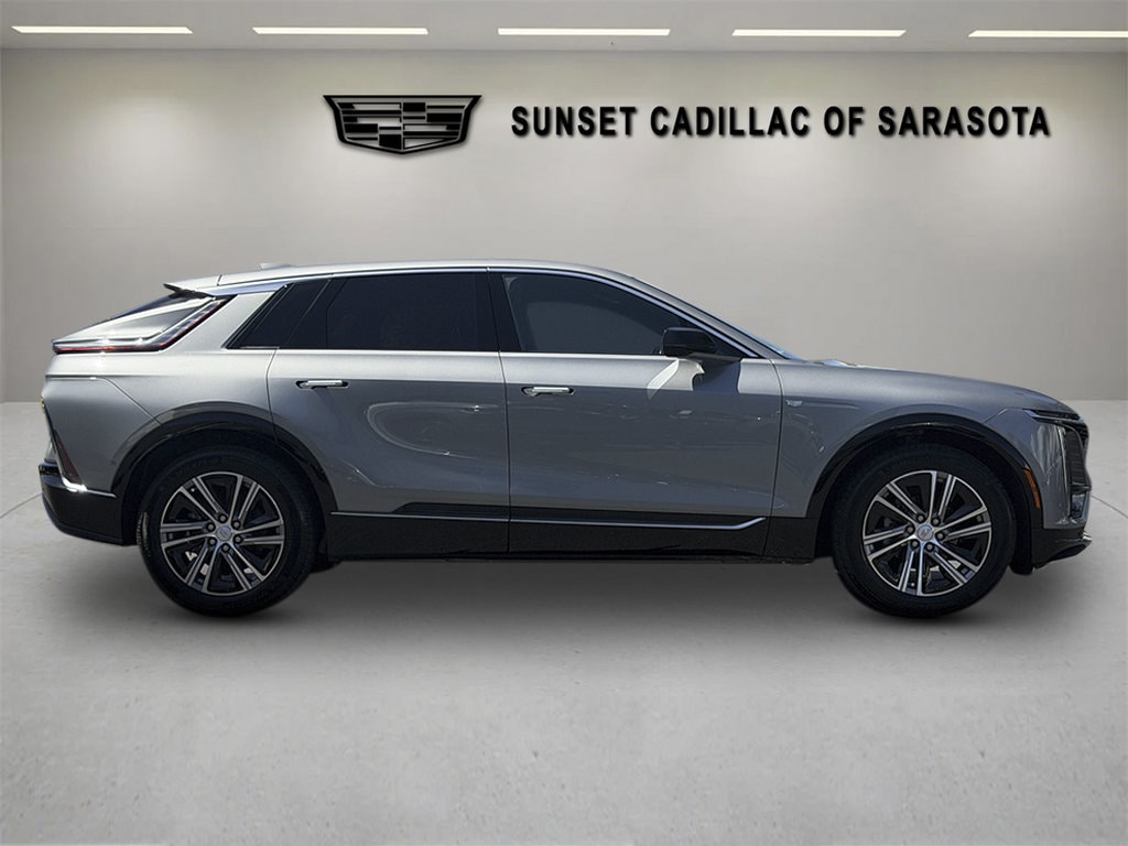Certified 2024 CADILLAC LYRIQ Luxury 1 SUV