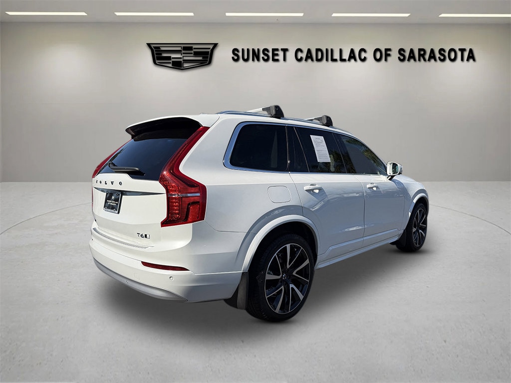 Used 2022 Volvo XC90 Momentum
