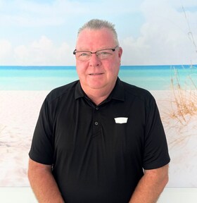 Staff member BRAD SMITH from b24e1b0e0363