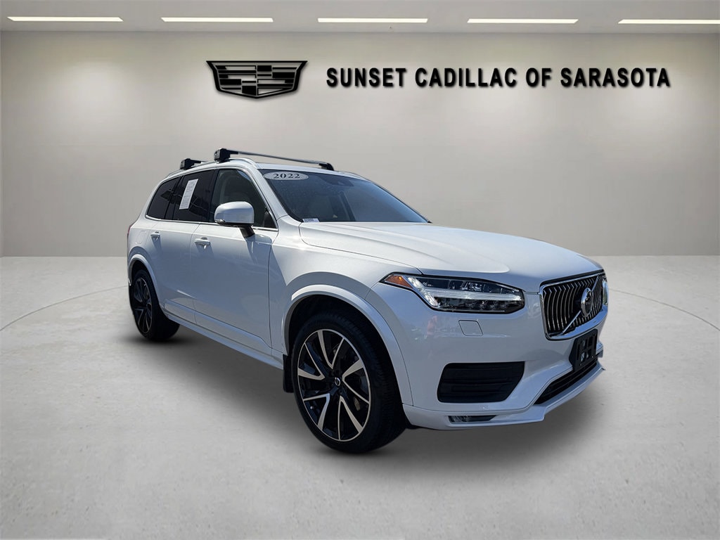 Used 2022 Volvo XC90 Momentum