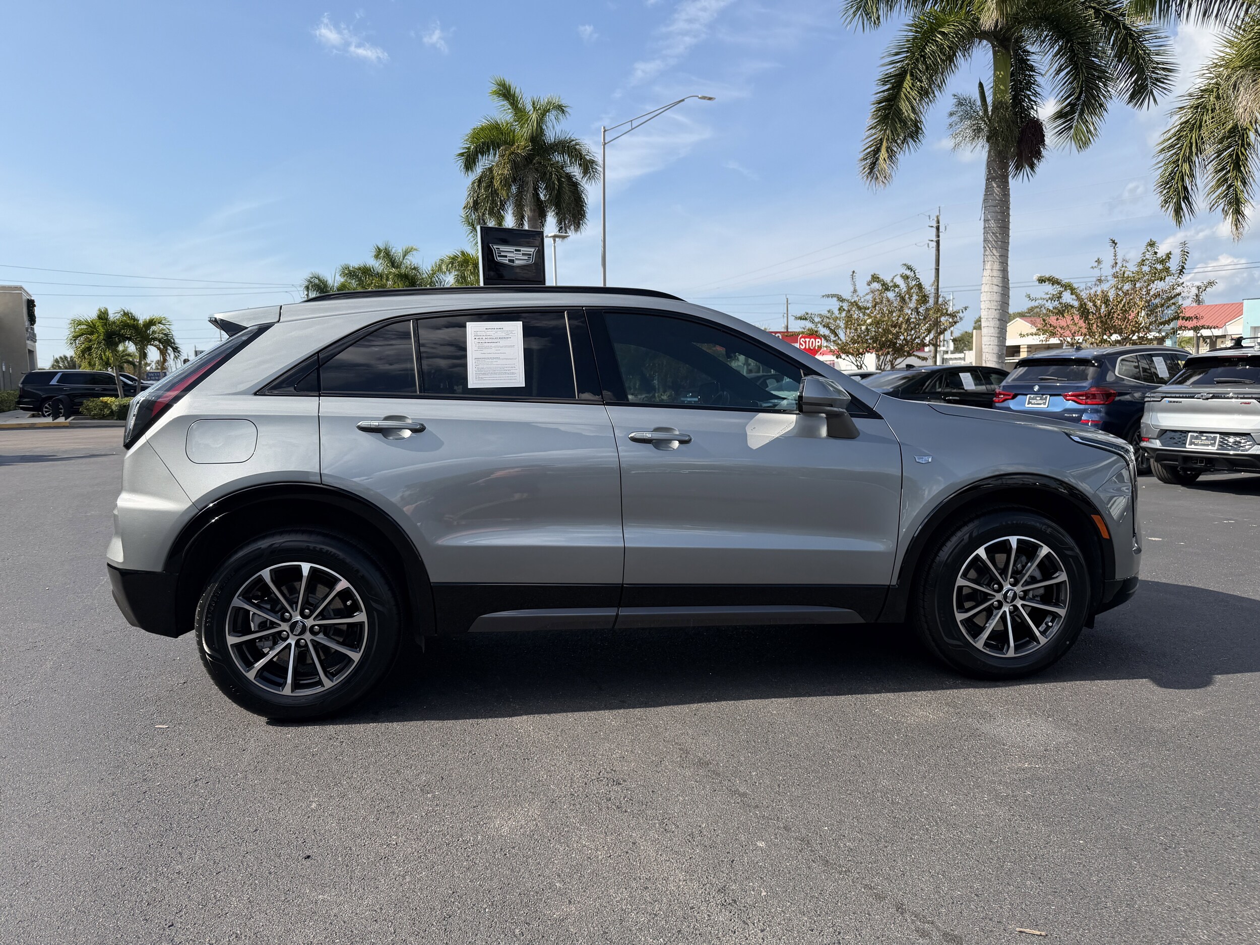 2024 Cadillac XT4 Sport photo 2