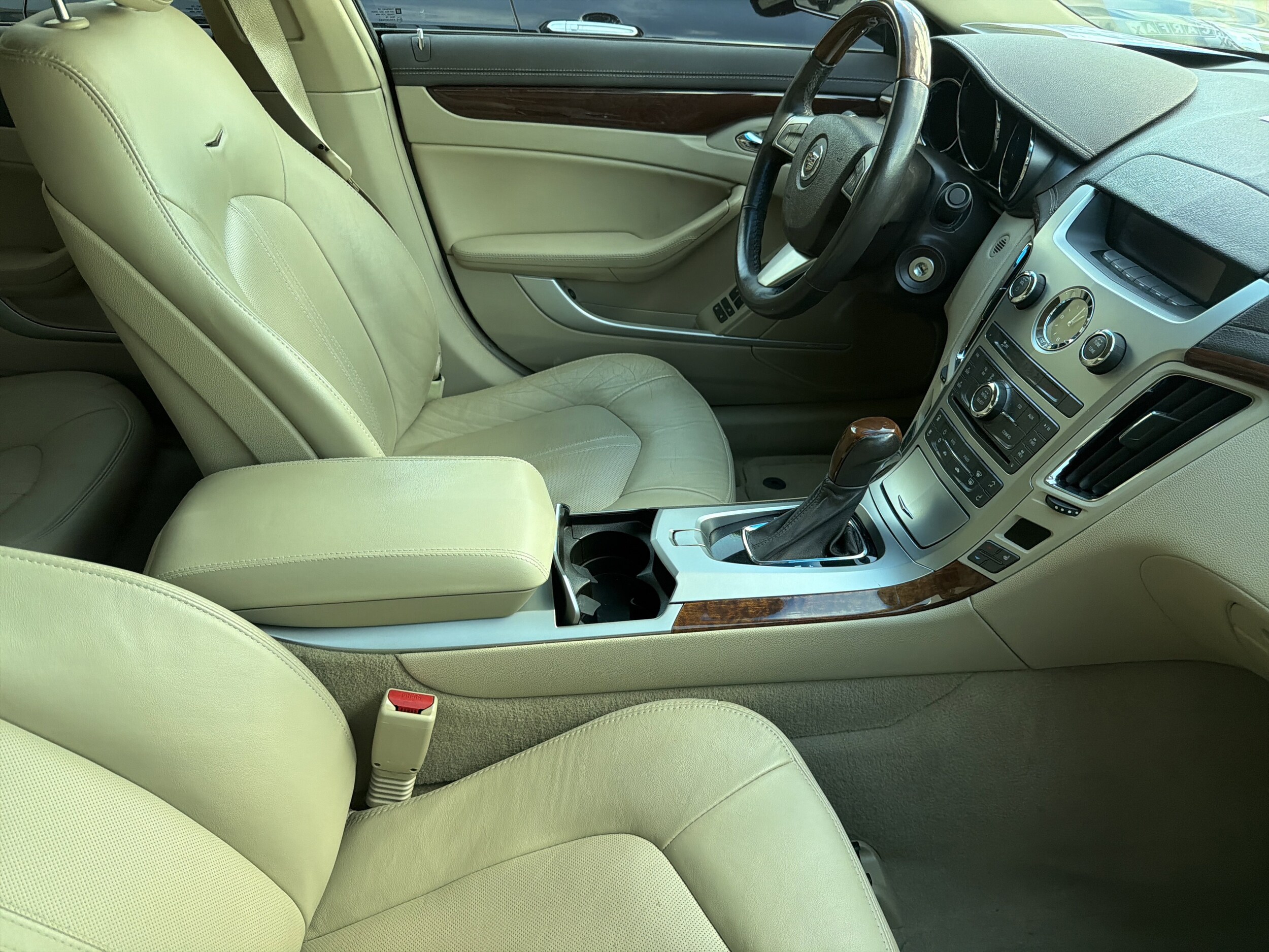 2012 Cadillac CTS Luxury photo 4