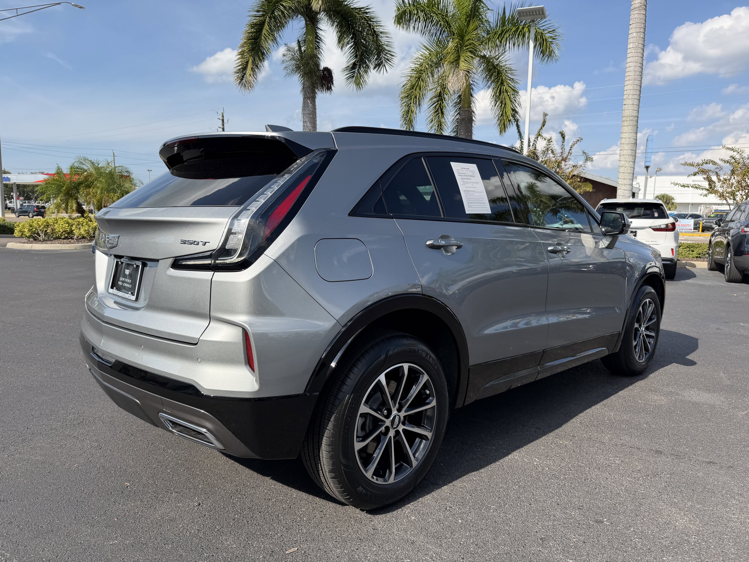2024 Cadillac XT4 Sport photo 3