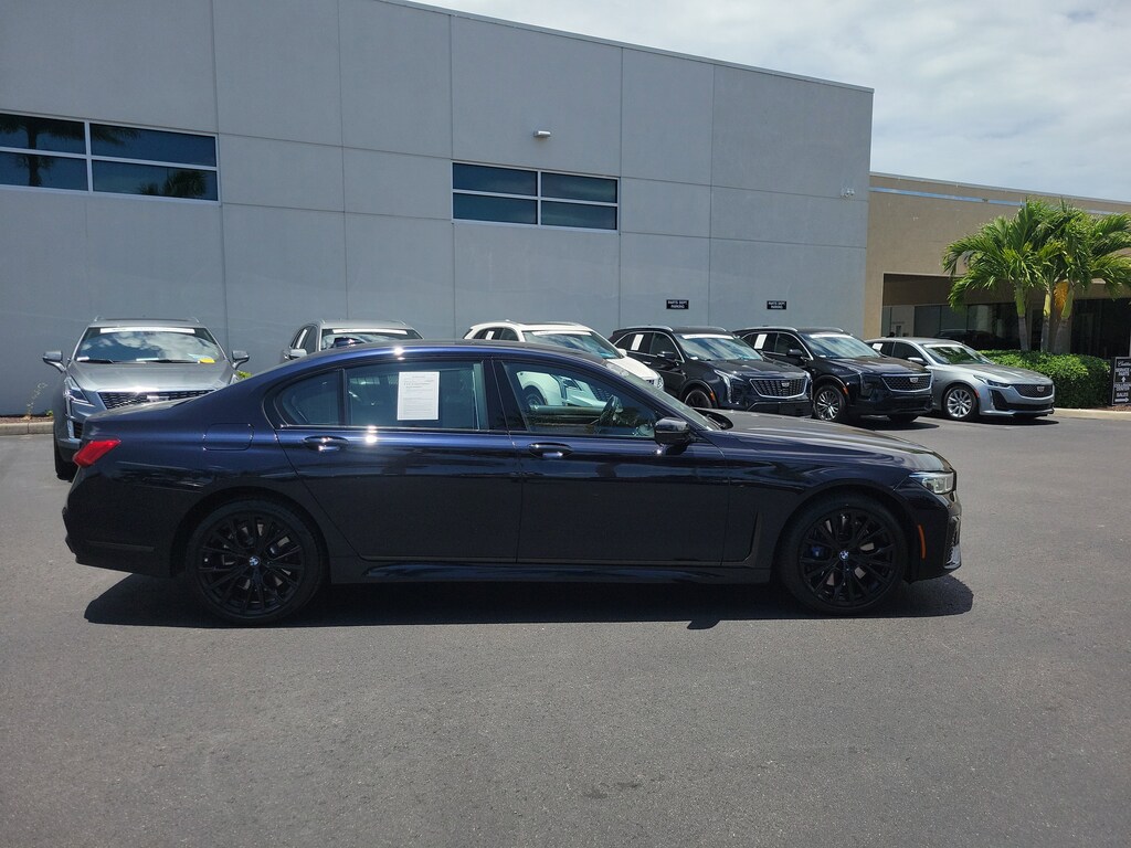 Used 2022 BMW 750i xDrive Sedan