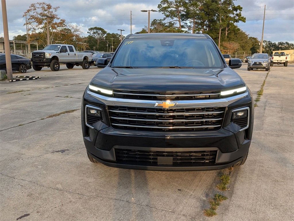 2026 Chevrolet Traverse photo 2