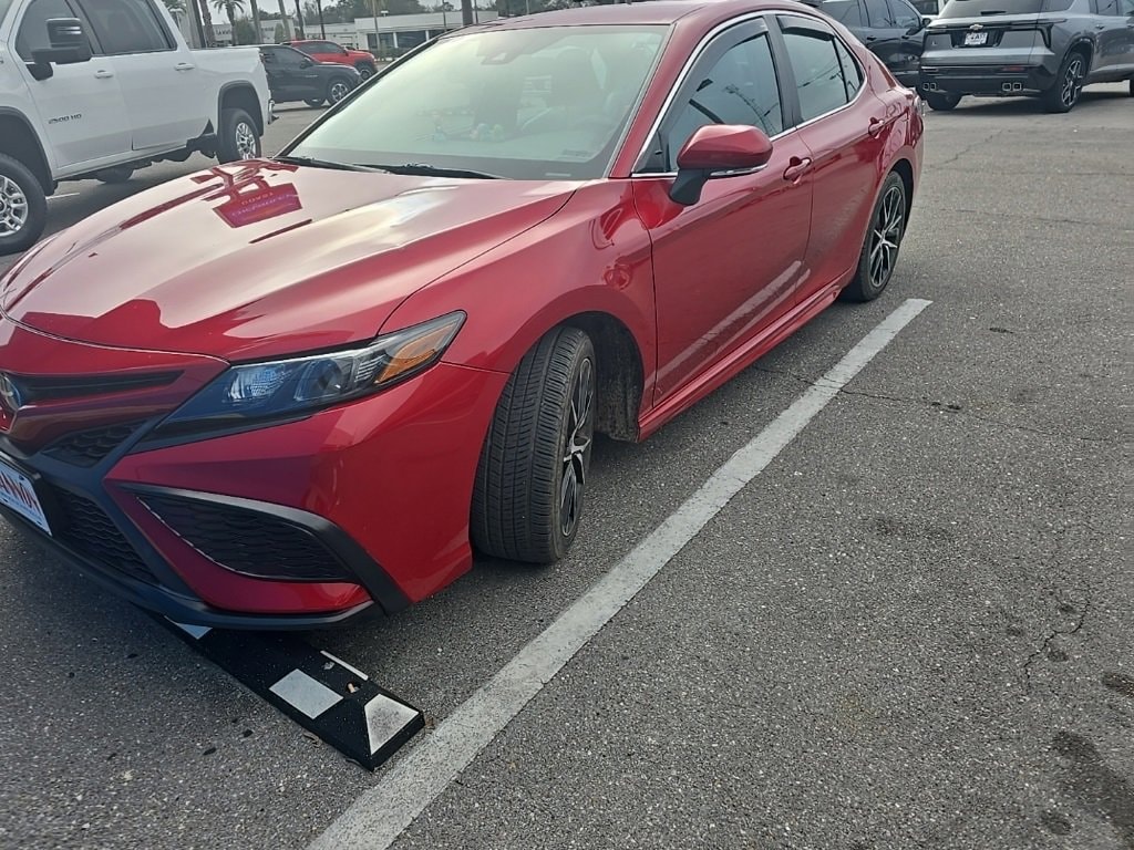 Used 2022 Toyota Camry SE