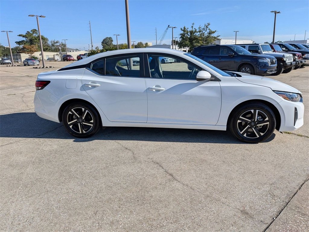 2025 Nissan Sentra SV photo 4