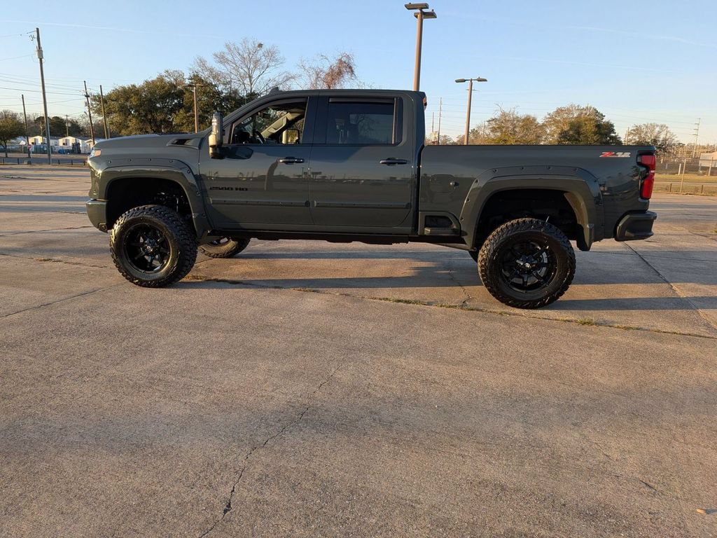 2026 Chevrolet Silverado 2500 HD LTZ - Photo 9