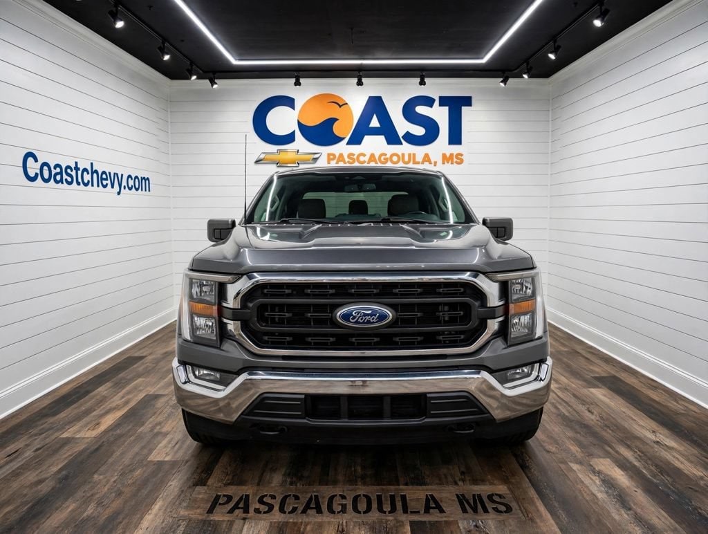 2023 Ford F-150 XLT - Photo 2